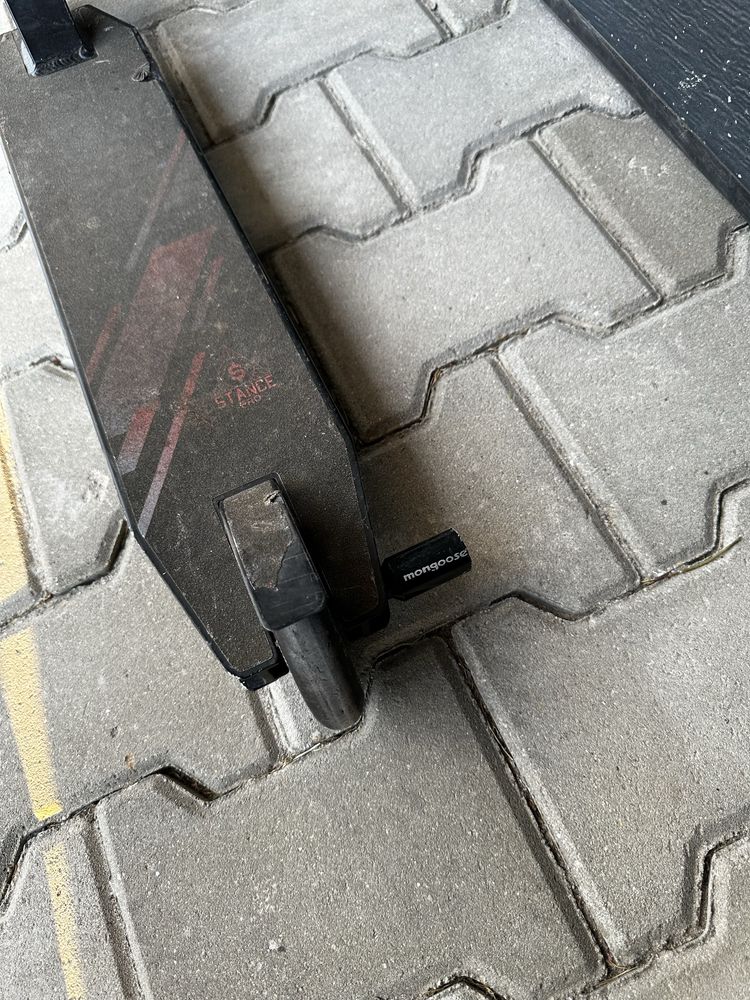 Mongoose Stance Pro – тротинетка за трикове