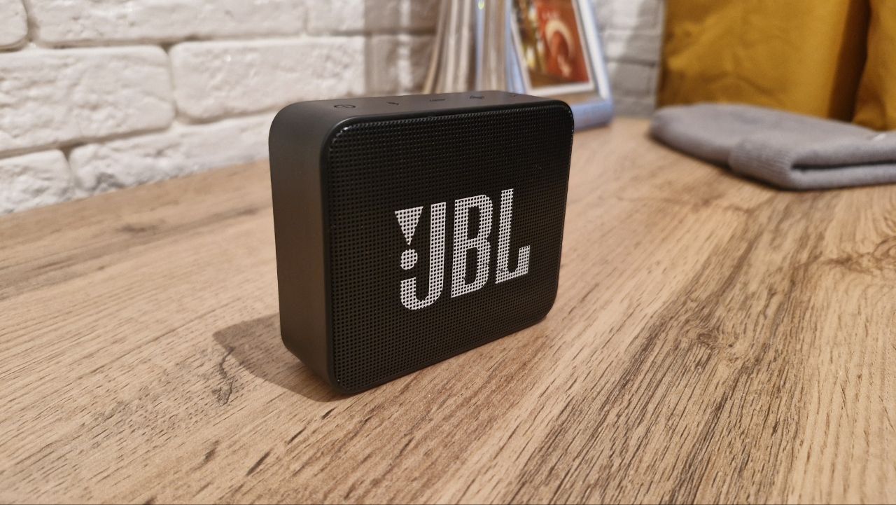 Продам колонку JBL GO2 в идиальном состоянии