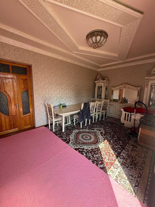 Катта уй Тинчликда, биринчи линияда 8 хона нархи 94000