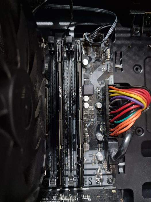 PC Gaming/Edit(i5-10600KF+RX570+16GB RAM)