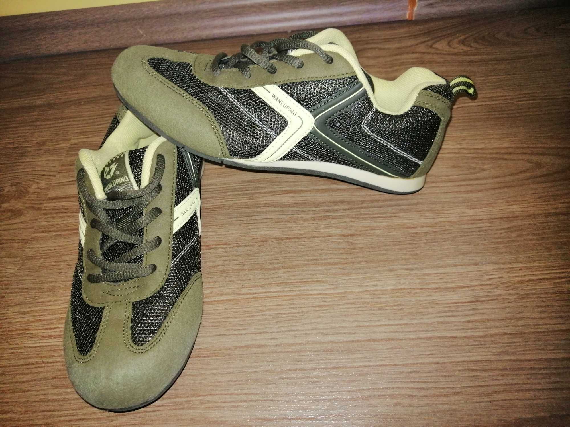 Adidasi / Pantofi sport , marimea 37