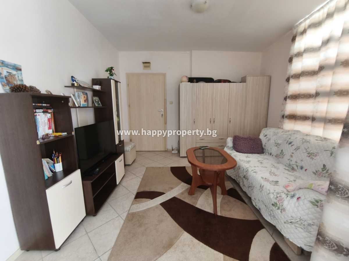 Продава се Тристаен апартамент в к.к. Слънчев бряг - 82 кв.м за 940 €/кв.м - Снимка #2
