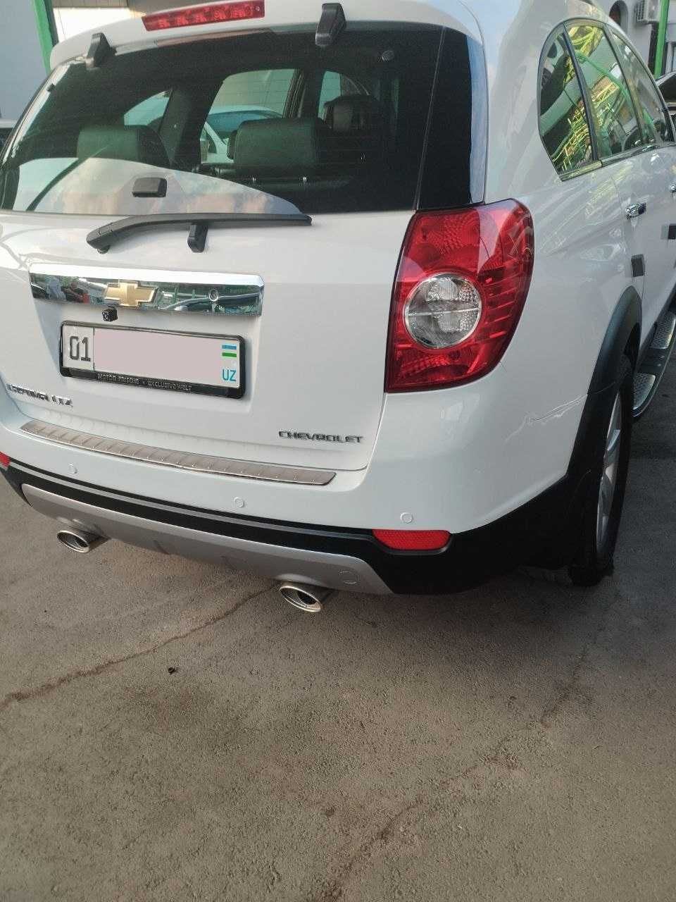 Продается Chevrolet Captiva белая