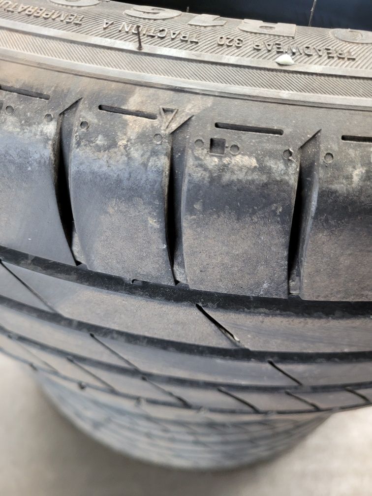 Vând set 4 anvelope vară Kumho 205/60 R16