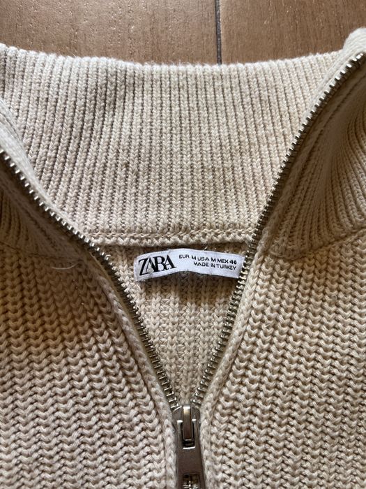 Zara Pulover cu fermoar la gat M