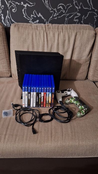 Playstation 4 Fat 1TB + 12 Игри