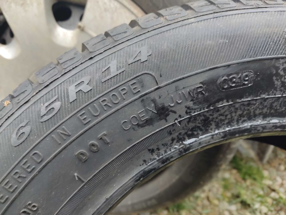 Jante tabla 5x118/16 și 5x114,3/16 structurate și anvelope vara