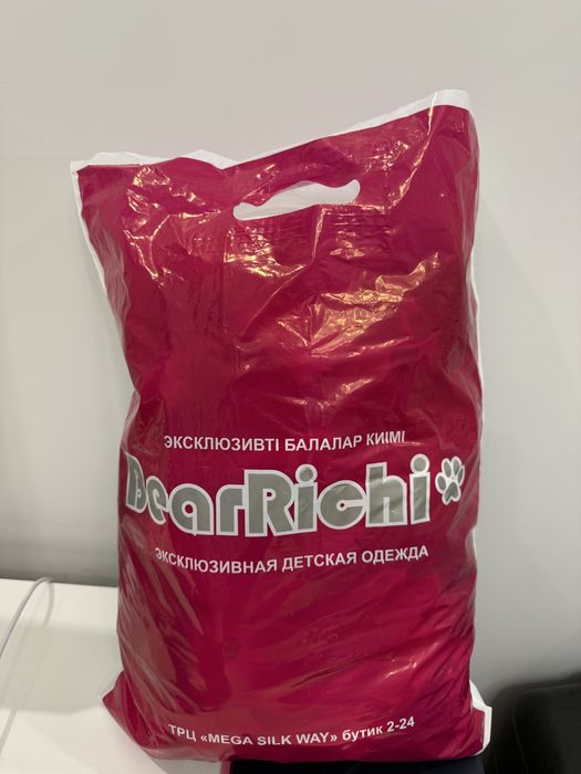 Отдам пакет одежды на новорожденного 0-3 мес