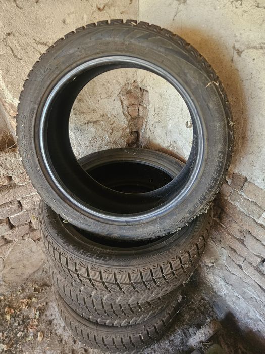 Зимни гуми 245/45/19