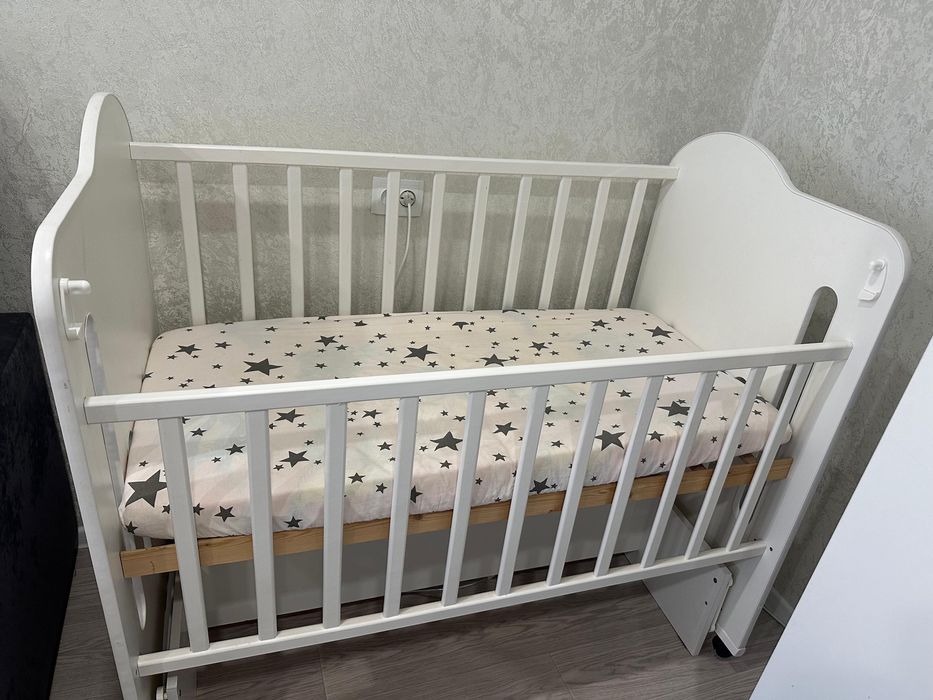 Кровать с маятником