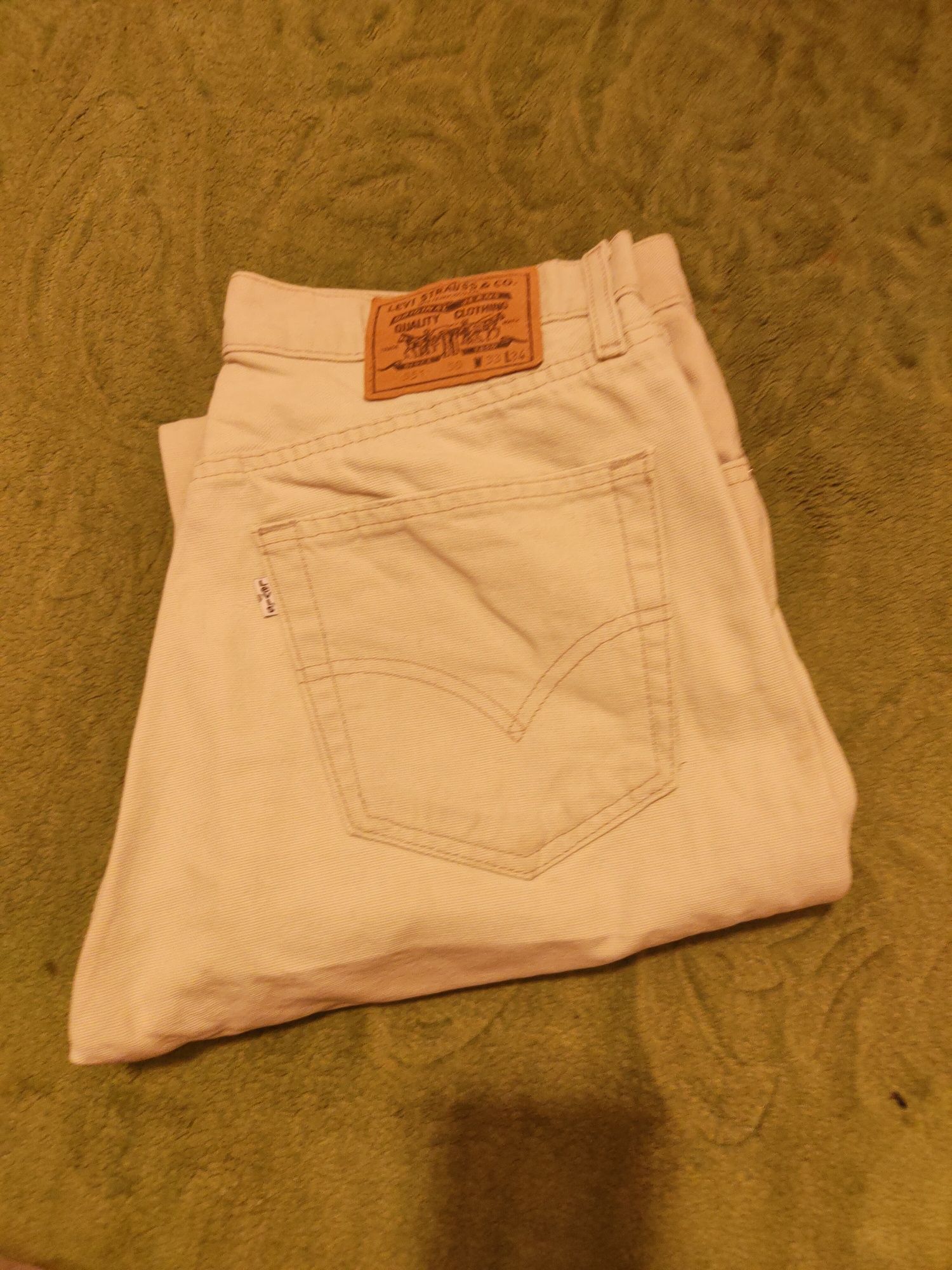 Blugi levis Strauss 33/34