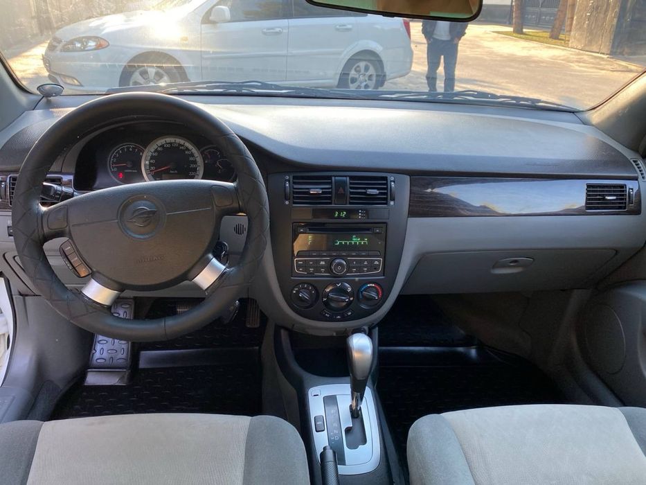 Продам Lacetti Gentra