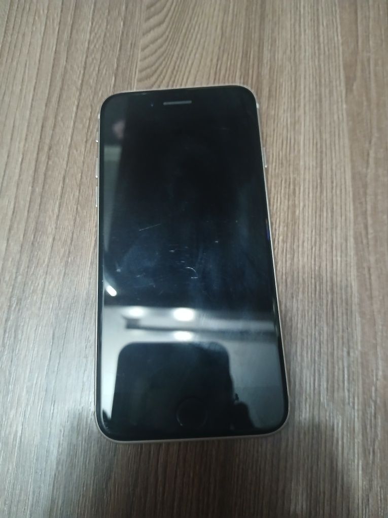 iPhone se 2020 60к