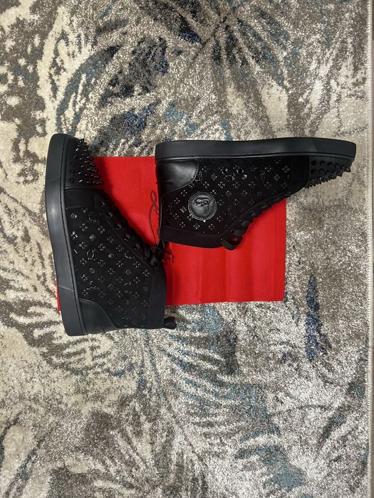 Vand Christian Louboutin