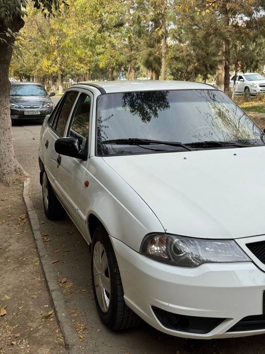 Нексия 2 сотилади