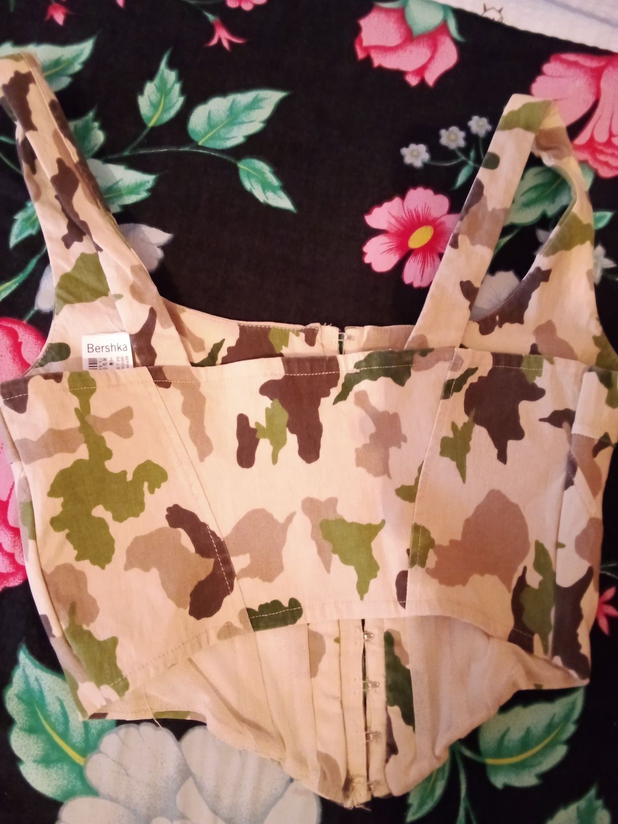 Bershka. Razmer M Ka