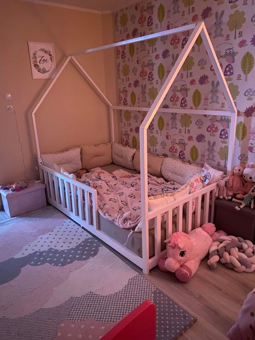 Pat montessori tip casuta! Transport gratuit peste tot in țara!