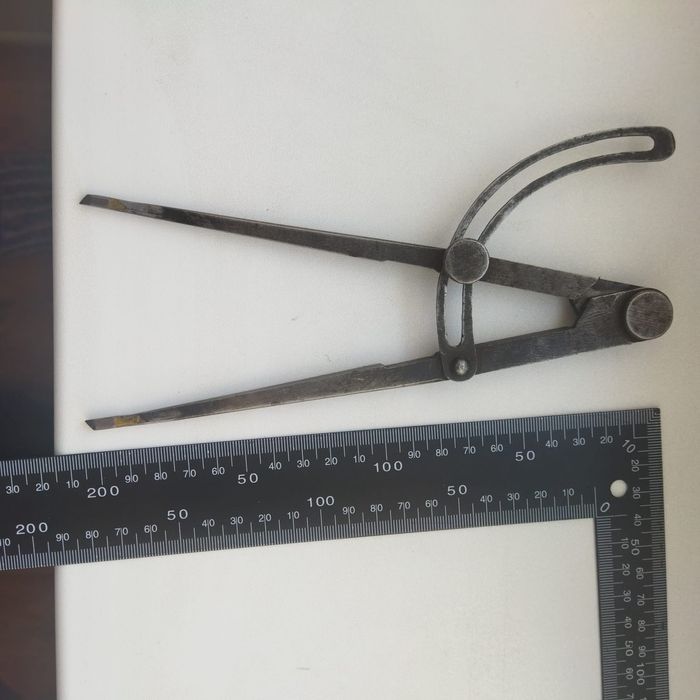 Циркуль слесарный