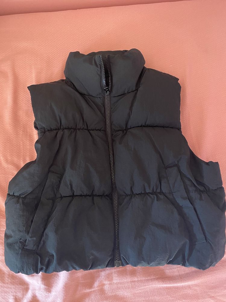 Елек със скъсена кройка на H&M