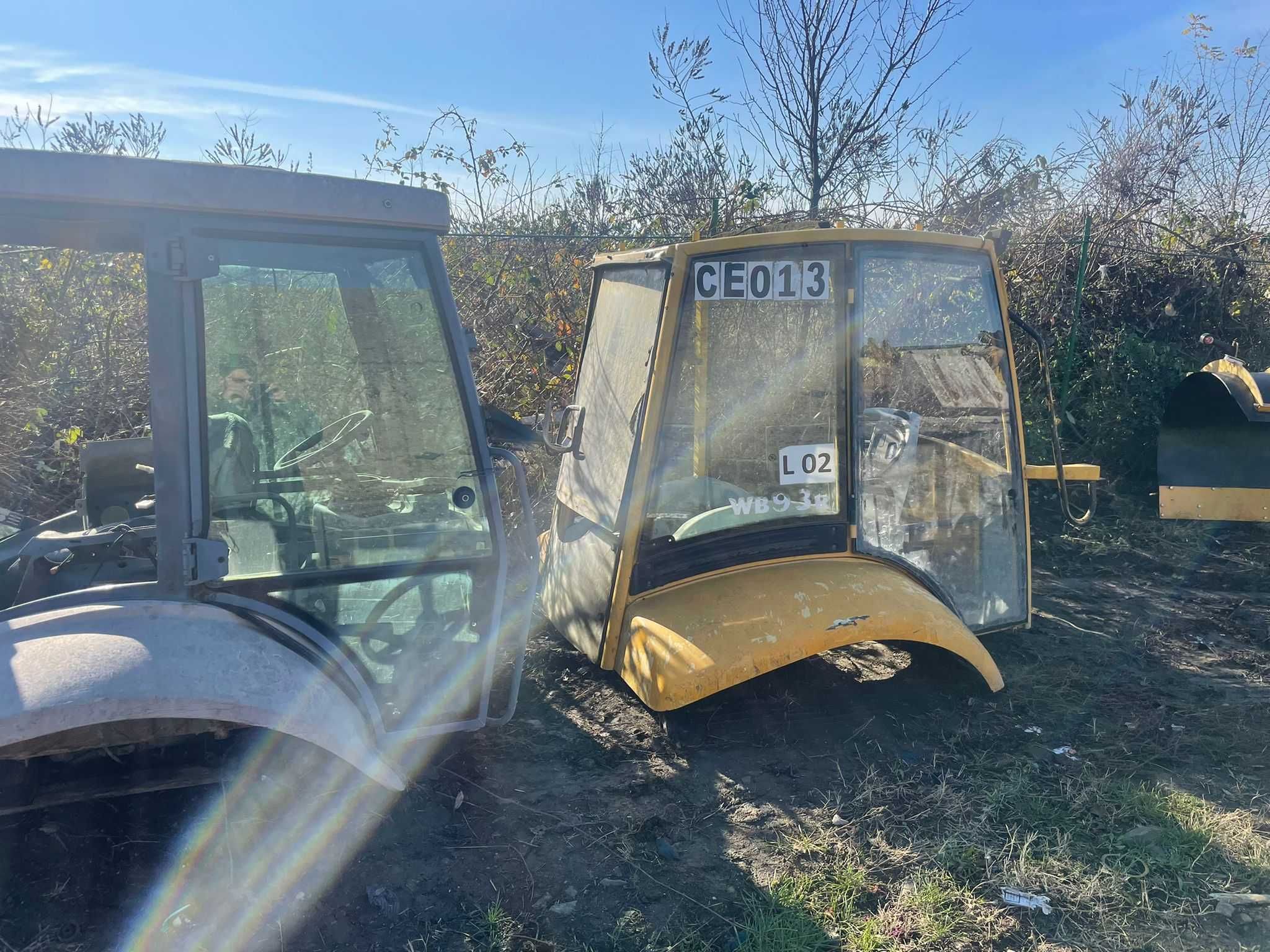 Cabina pentru buldoexcavator New Holland , Komatsu , JCB , Caterpillar