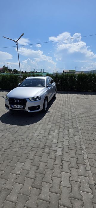 Vând Audi Q3 2012