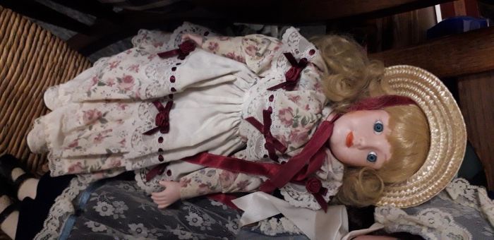 Papusi mari de colectie din portelan