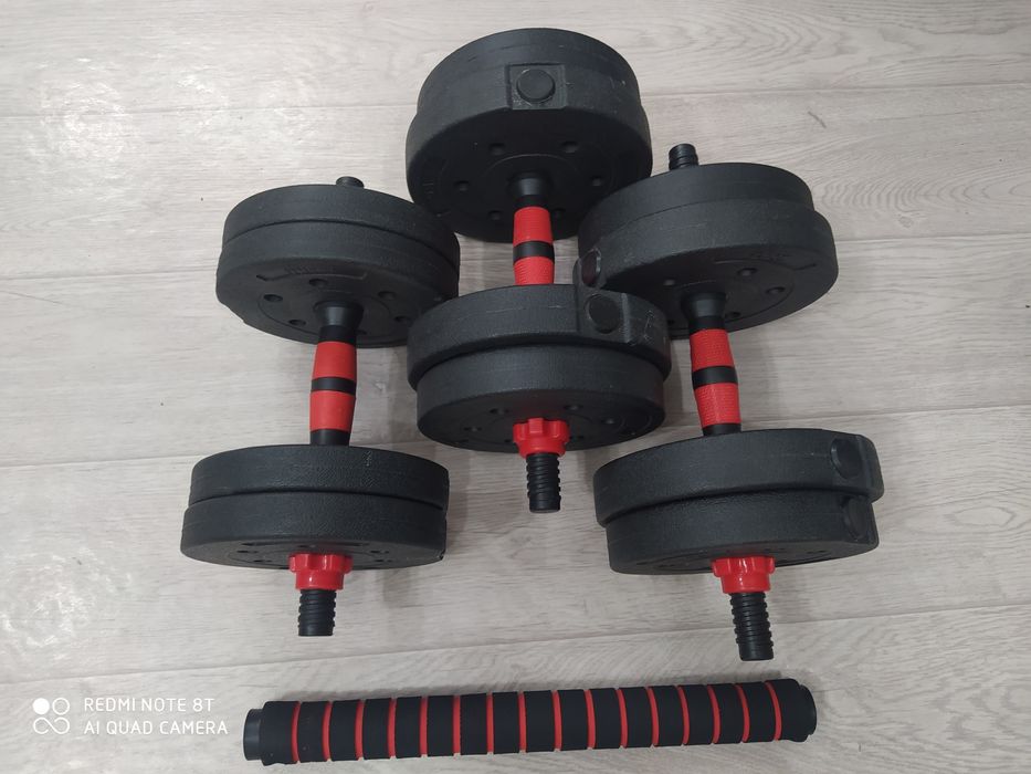 Гантели в продаже.
