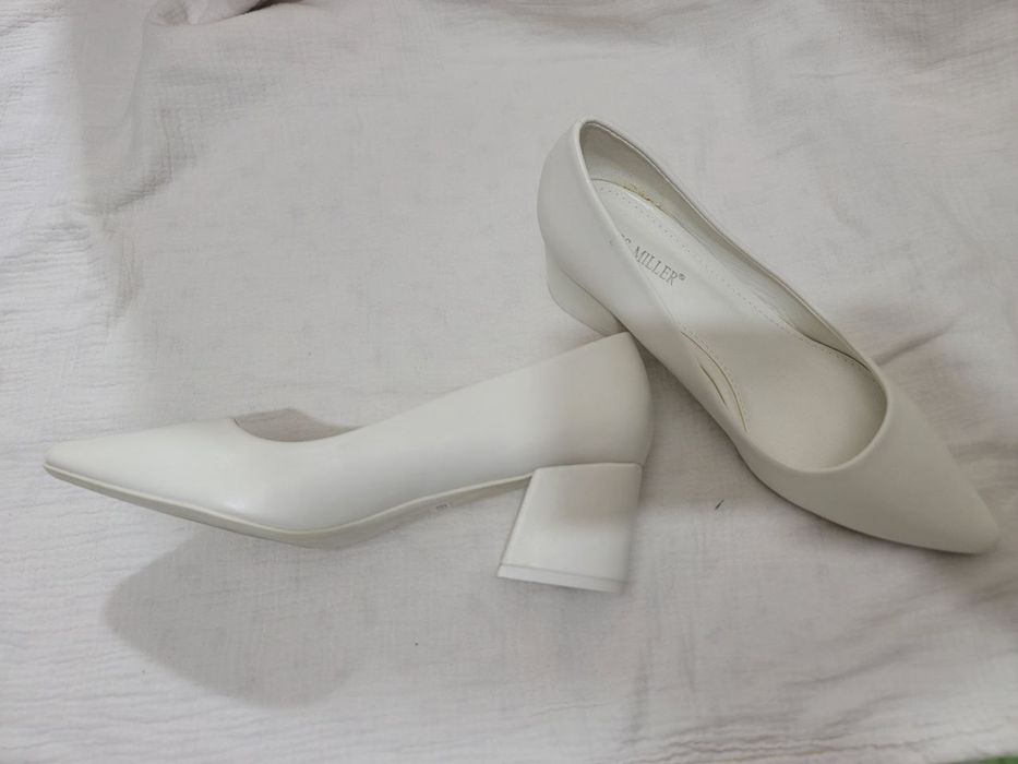 Новые туфли 40 размер