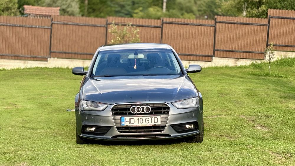 Audi A4, sedan B8