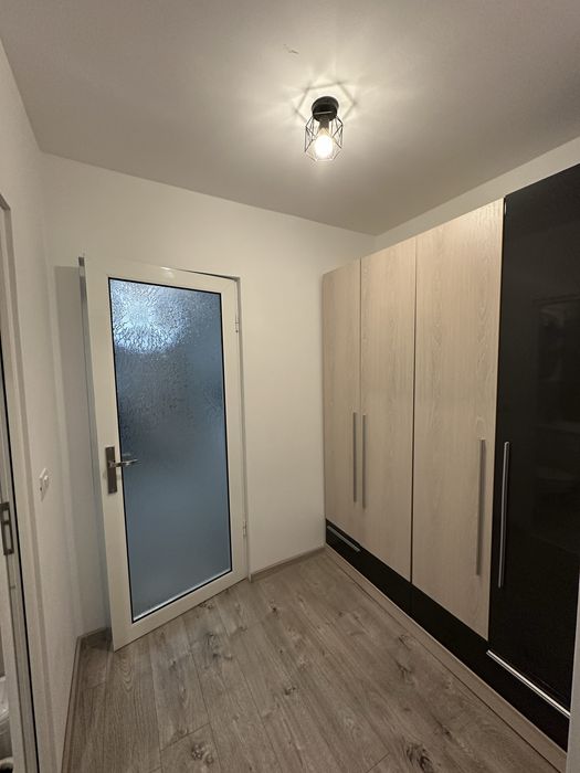 Proprietar vand apartament de 2 camere modernizat, Calea Sagului
