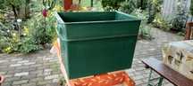 Vând containere plastic