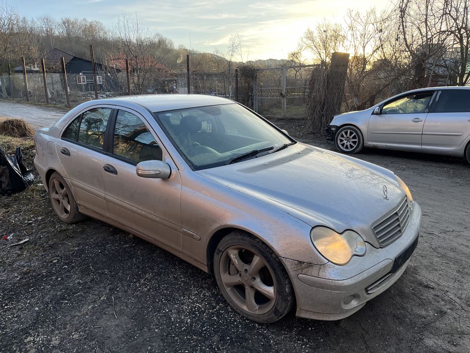 dezmembrez/ piese Mercedes c180 facelift 2006 Automat 1.8  w203 piele