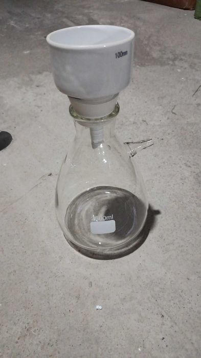 Стеклянная фильтровальная колба с фарфоровой воронкой Бюхнера 1000мл