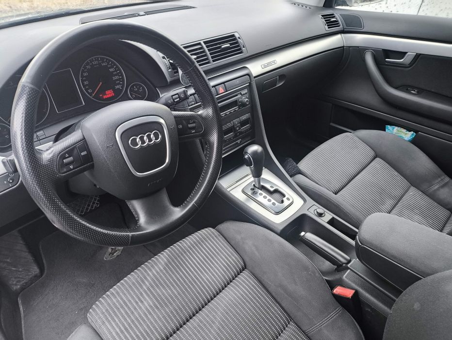 Продавам Audi A4, b7