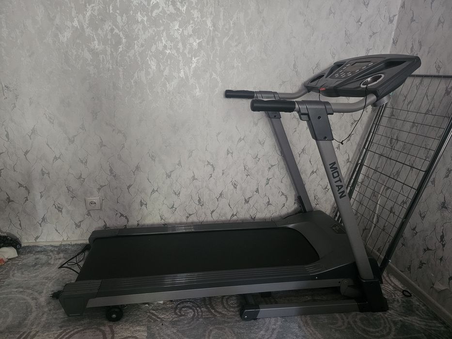 Продам беговую дорожку