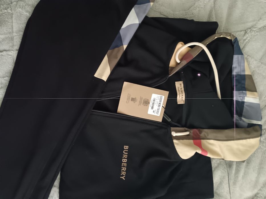 Treining calitate BURBERRY