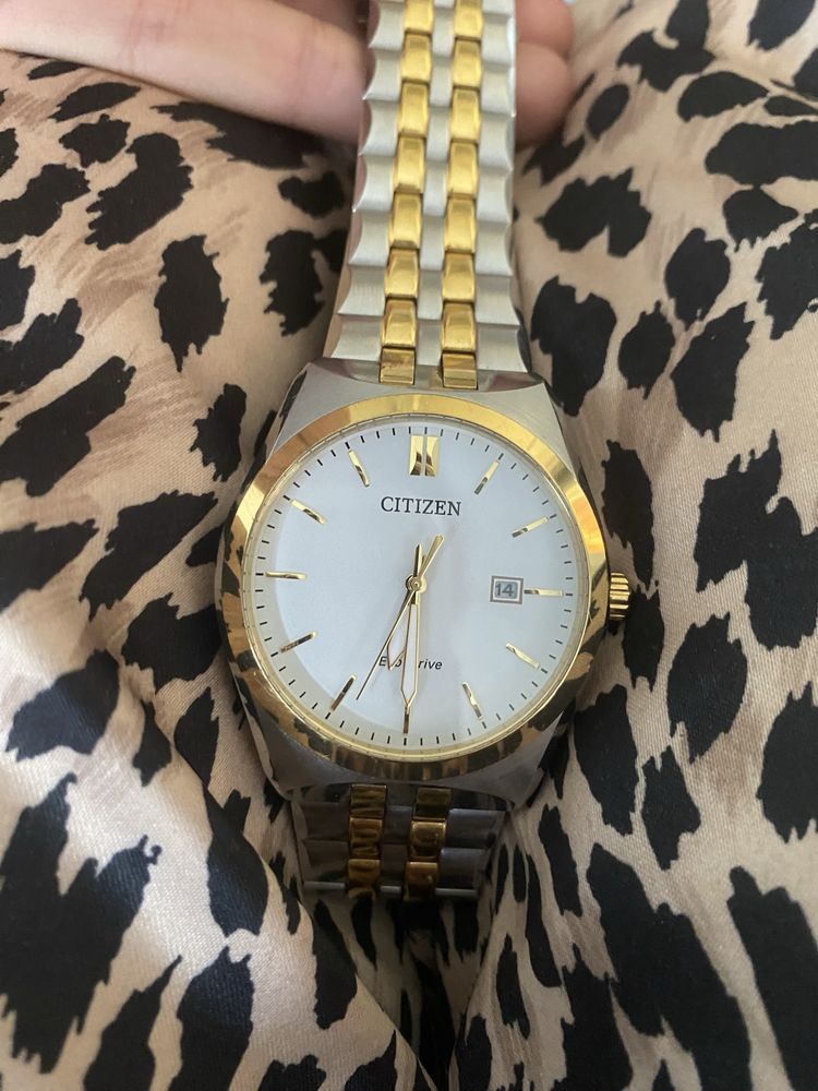 Часовник CITIZEN