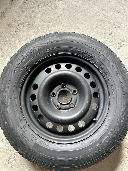 Покрышка летний  R15 205/70