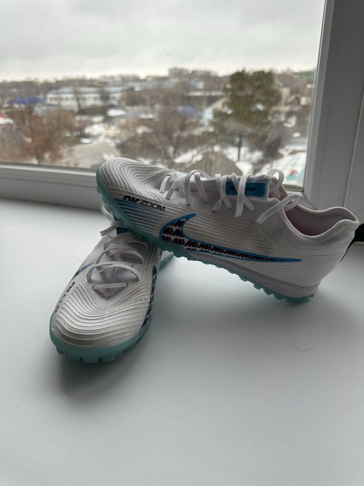 Сороконожки nike zoom mercurial vapor 15