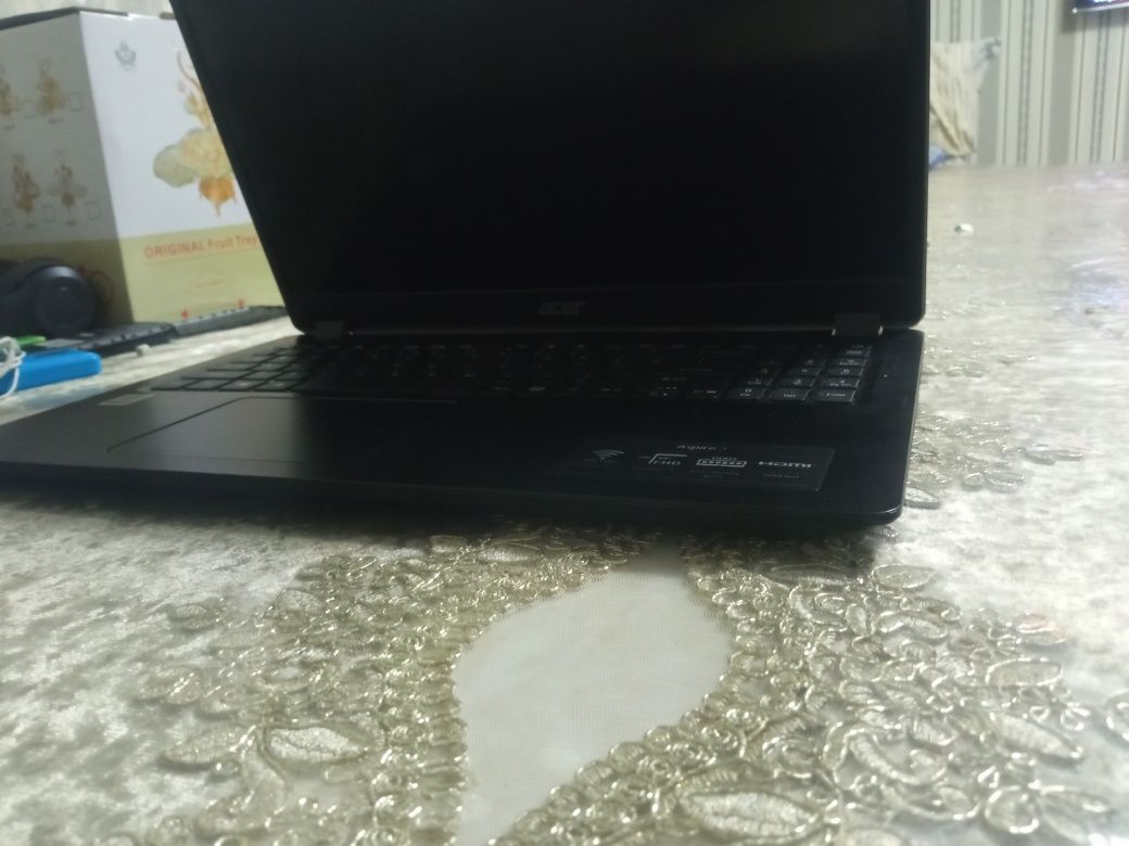 ACER i3-1005G1 4/1000gb