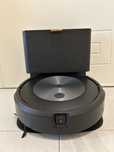 Робот прахусмукачка iRobot Roomba j7+