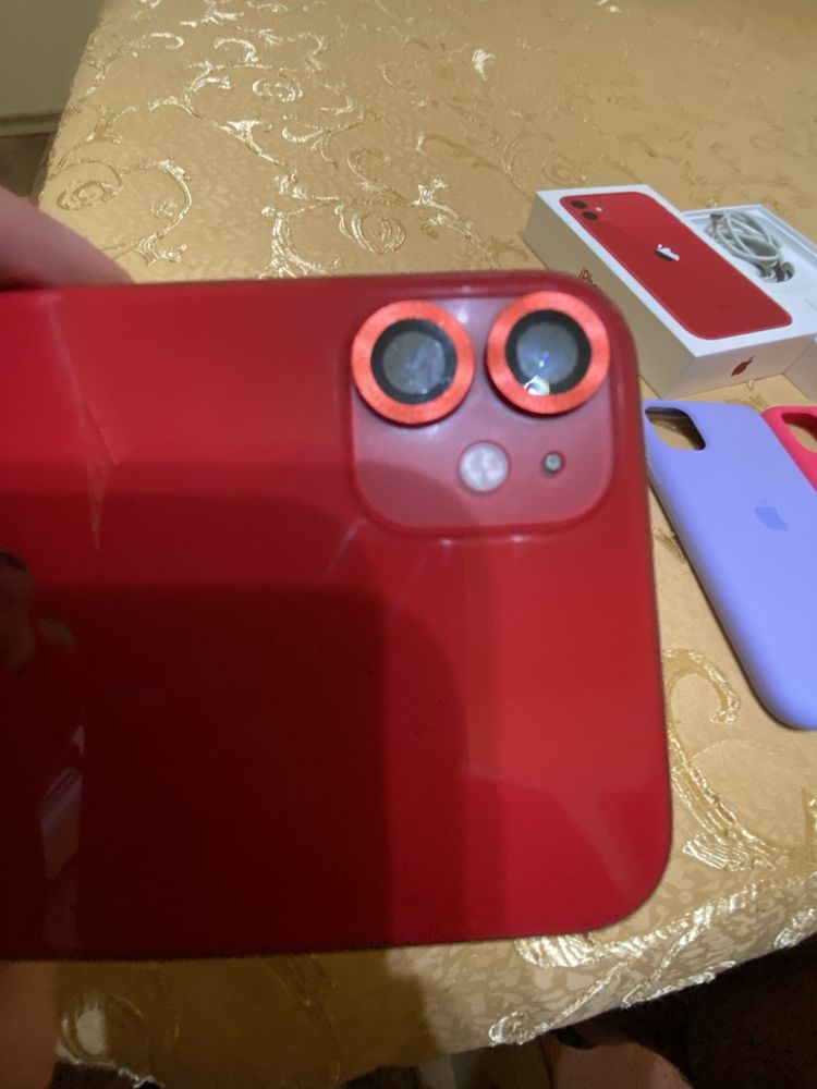 iPhone 11 red (64 gb)