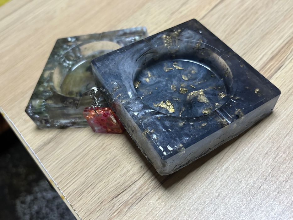 Пепелник от смола