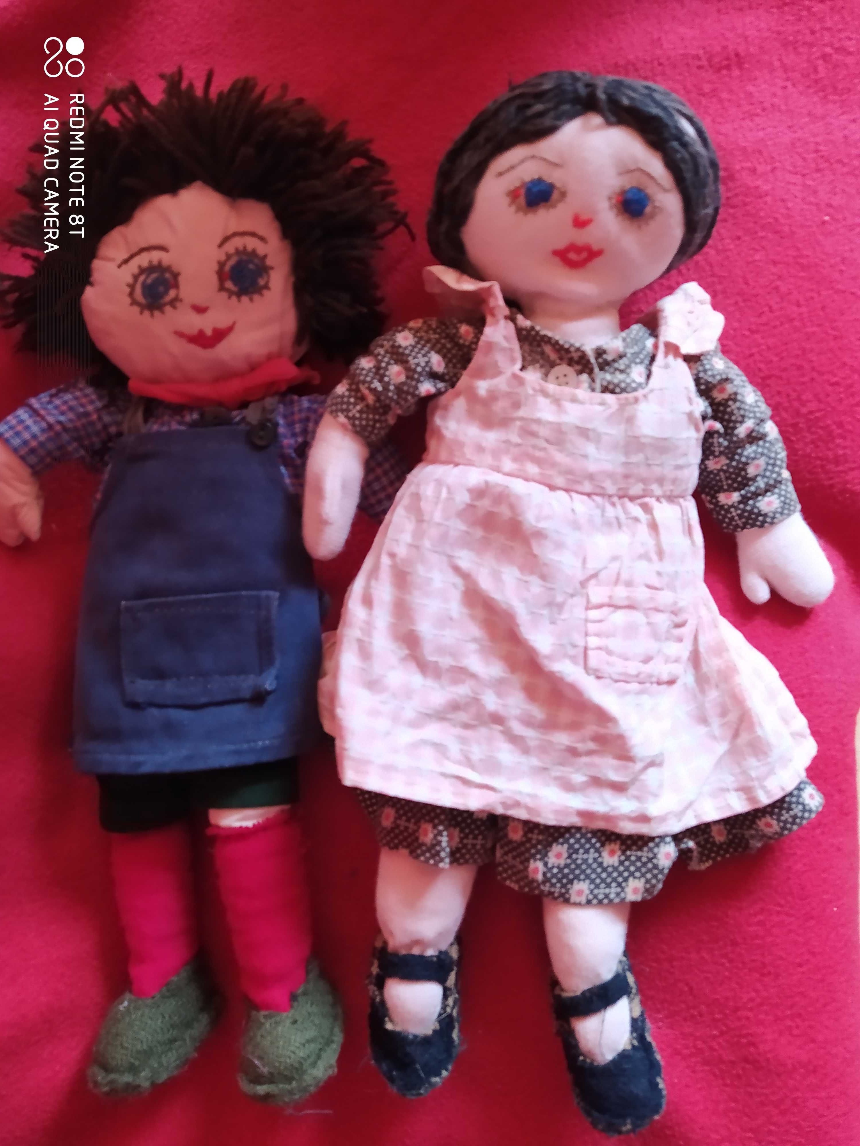Стари ръчно направени кукли