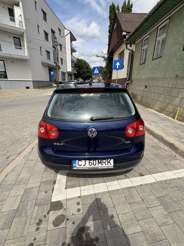 Vând Vw Golf5 1.9Tdi