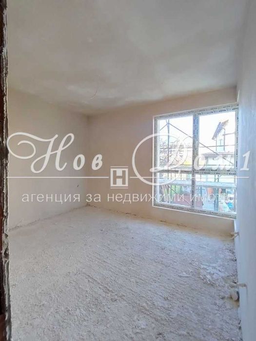 Дневна 24, Спалня 12, Вътрешен етаж,  Малка сграда, ПАРКОМЯСТО - опции