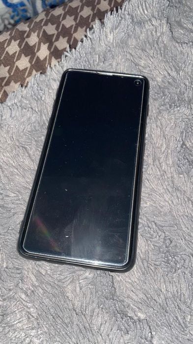 Vând Samsung S10 Impecabil