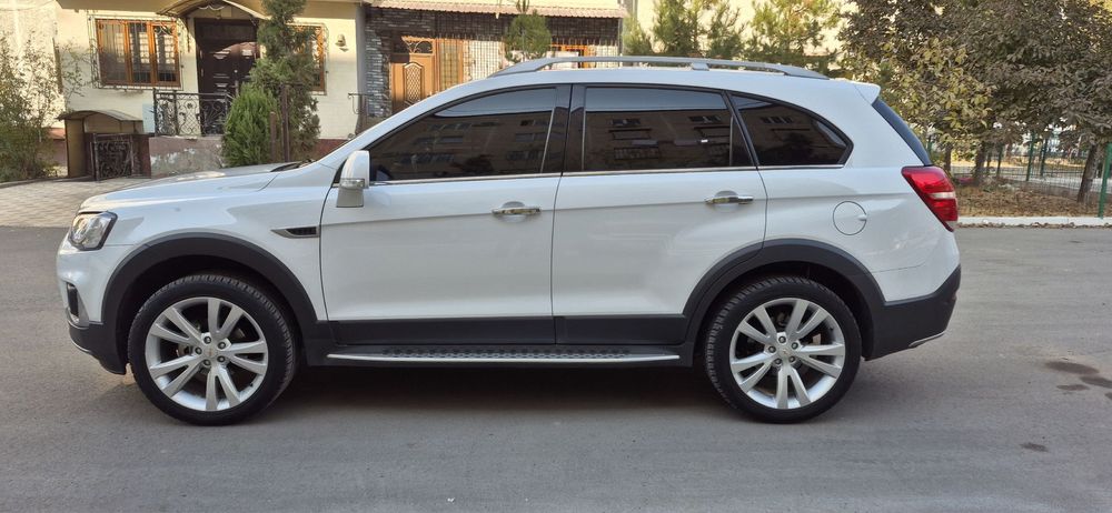 Captiva sotiladi 2018 avtomat propanda rangi oq