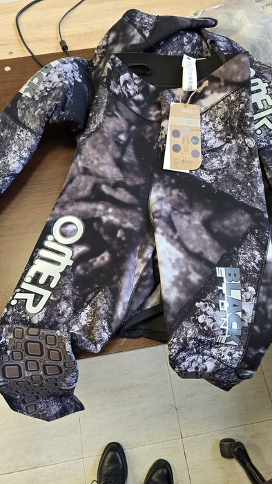 Харпунджийски неопрен Omer Black Stone вендуза