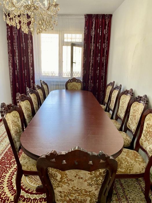 Стол и стулья 12 шт